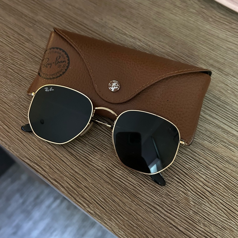 Ray-Ban Black and Gold Sunglasses with Brown Case